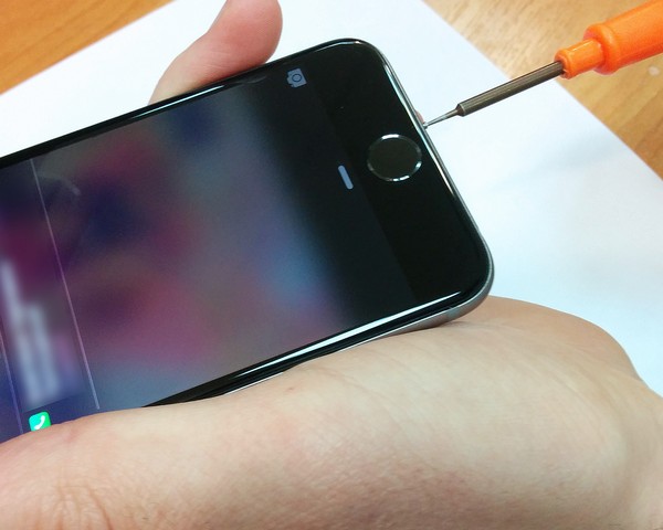Замена дисплейного модуля в iPhone 6